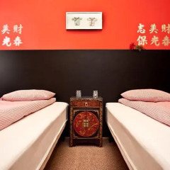 Отель Oriental House 2* Стандартный номер с двуспальной кроватью (общая ванная комната) фото 2