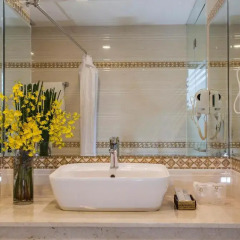 Golden Star Hotel - 60 Le Thanh Ton 2* Люкс с различными типами кроватей