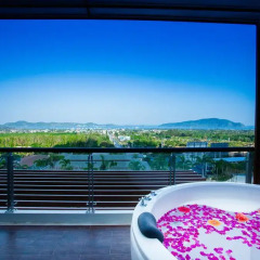 Отель Chalong Chalet Resort & Longstay 4* Люкс повышенной комфортности разные типы кроватей фото 6