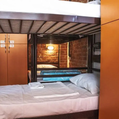 Lviv Loft Hostel Кровать в женском общем номере с двухъярусной кроватью фото 5