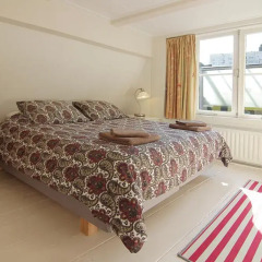 Апартаменты Authentic Jordaan Apartment комната для гостей фото 2