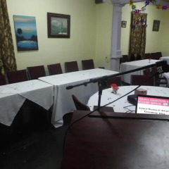 Отель Tropical Court Inn