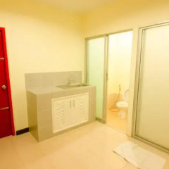 Отель Panpen Bungalow Phuket ванная