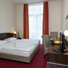 Novum Hotel Eleazar City Center 3* Стандартный номер двуспальная кровать фото 10