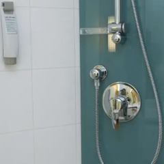 Ibis Hotel Plzen Пльзень ванная