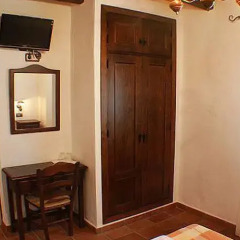 Отель Hostal Torre de Guzman Испания, Кониль-де-ла-Фронтера - отзывы, цены и фото номеров - забронировать отель Hostal Torre de Guzman онлайн удобства в номере