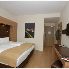 Отель Motel Plus Berlin 3* Стандартный семейный номер с двуспальной кроватью фото 13