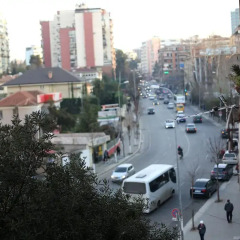Cosy Hostel Tirana парковка