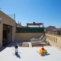 Отель AB Paral·lel Spacious Apartments Испания, Барселона - отзывы, цены и фото номеров - забронировать отель AB Paral·lel Spacious Apartments онлайн бассейн фото 2
