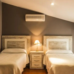 Отель Hostal San Miguel Стандартный номер фото 7