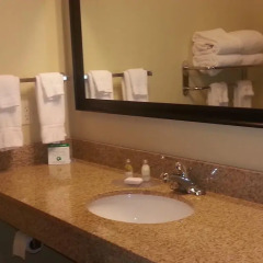 Отель Cobblestone Inn & Suites - Bloomfield 2* Стандартный номер с различными типами кроватей фото 2