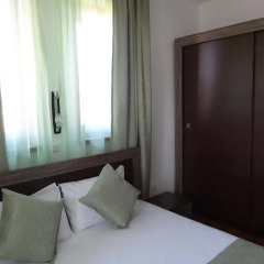 Отель Guest House Ivanini Houses Боженци комната для гостей фото 4