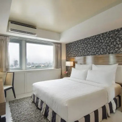 Quest Hotel & Conference Center - Cebu 3* Номер Делюкс с различными типами кроватей фото 4