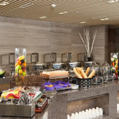 Отель Holiday Inn Express Chengdu West Gate питание фото 2