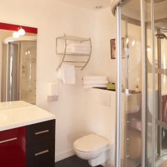 Отель Hostellerie Excalibur 2* Люкс фото 3