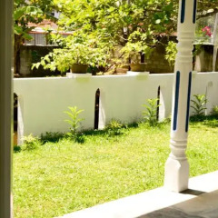 Отель Di Sicuro Tourist Inn Хиккадува