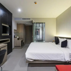 Отель At Patong 4* Номер Делюкс фото 14