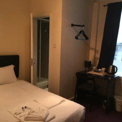 Stratford Hotel 3* Стандартный номер с двуспальной кроватью фото 4