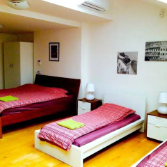 Hostel One Miru Кровать в общем номере с двухъярусной кроватью фото 16