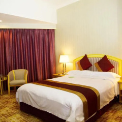 Century Plaza Hotel 3* Улучшенный номер с различными типами кроватей фото 2