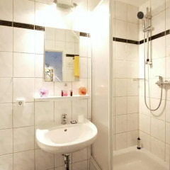 Hotel Bellevue am Kurfürstendamm 3* Стандартный номер с двуспальной кроватью фото 8