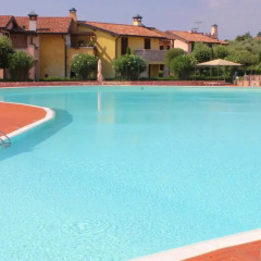 Отель Garda Resort Манерба-дель-Гарда бассейн фото 3