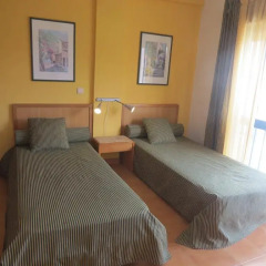 Отель Altura Inn комната для гостей фото 5