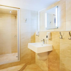 Отель Hotelik pod Dębami Польша, Вроцлав - отзывы, цены и фото номеров - забронировать отель Hotelik pod Dębami онлайн ванная фото 2