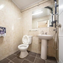 Хостел Itaewon Inn Стандартный номер с различными типами кроватей фото 2