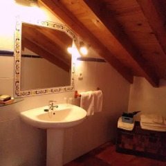Hotel Rural El Adarve Мадеруэло ванная