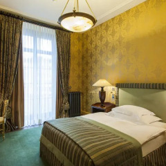Grand Hotel Les Trois Rois 5* Стандартный номер с различными типами кроватей