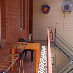 Гостиница Agria Guest House в Анапе отзывы, цены и фото номеров - забронировать гостиницу Agria Guest House онлайн Анапа вид на фасад