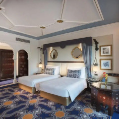 Отель Jumeirah Al Qasr - Madinat Jumeirah 5* Улучшенный номер с двуспальной кроватью фото 3