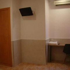 Отель Hostal Baler Испания, Барселона - отзывы, цены и фото номеров - забронировать отель Hostal Baler онлайн удобства в номере