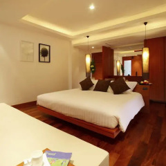 Отель La Flora Resort Patong 5* Номер Делюкс фото 3
