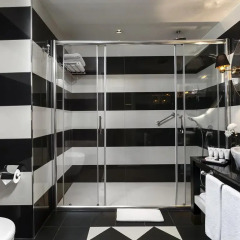Ramada Hotel & Suites Istanbul Sisli ванная