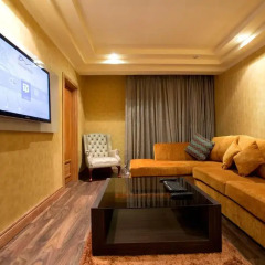 Victoria Crown Plaza Hotel 4* Люкс повышенной комфортности фото 6