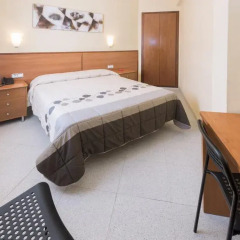 Отель Hostal Sans Стандартный номер с различными типами кроватей фото 7