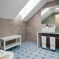 Отель Feels Like Home Rossio Prime Suites 4* Улучшенный люкс с различными типами кроватей фото 4