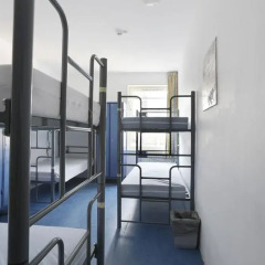 Hans Brinker Hostel Amsterdam Кровать в общем номере с двухъярусной кроватью фото 9