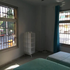 Отель Go Bcn Hostal Ideal Badal Стандартный номер с различными типами кроватей фото 7