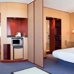 Отель Novotel Suites Marseille Centre Euromed 4* Улучшенный люкс с различными типами кроватей