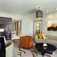 Отель Hilton Capital Grand Abu Dhabi 5* Улучшенный люкс с различными типами кроватей фото 2