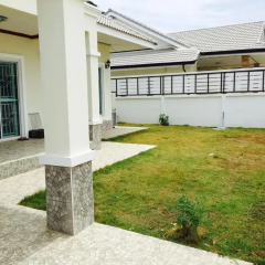Отель The Anchor Homestay парковка