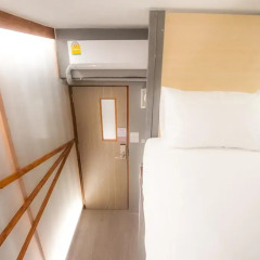 Отель Glur Central Pratunam Кровать в общем номере фото 2