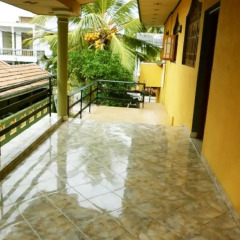 Monkey Beach Hostel @ Colombo Airport - Negombo парковка