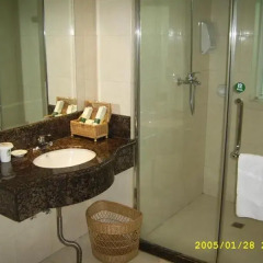 GreenTree Inn DongGuan HouJie wanda Plaza Hotel 2* Стандартный номер с различными типами кроватей фото 2