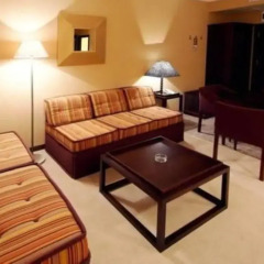 Апартаменты Bulgarienhus Royal Beach Apartments Солнечный берег комната для гостей фото 2