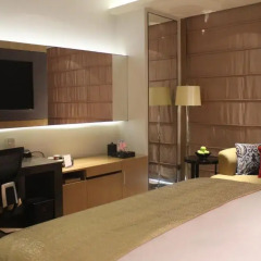 Wongtee V Hotel 5* Улучшенный номер с различными типами кроватей фото 4