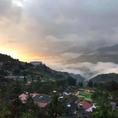Sapa Mountain Hotel Шапа балкон